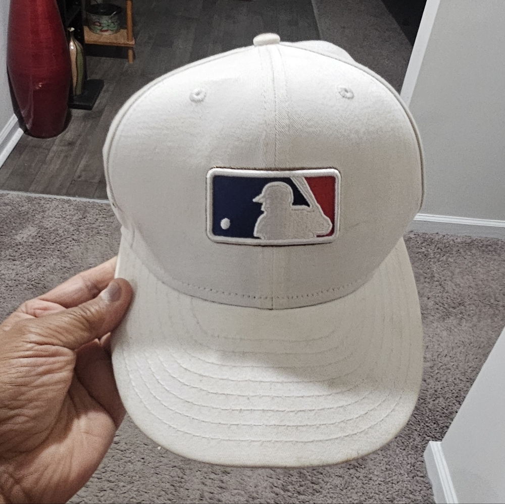 MLB 59FIFTY Cap Size 7 1/4. {Bx15a}